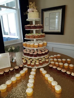 Cupp cake display 4